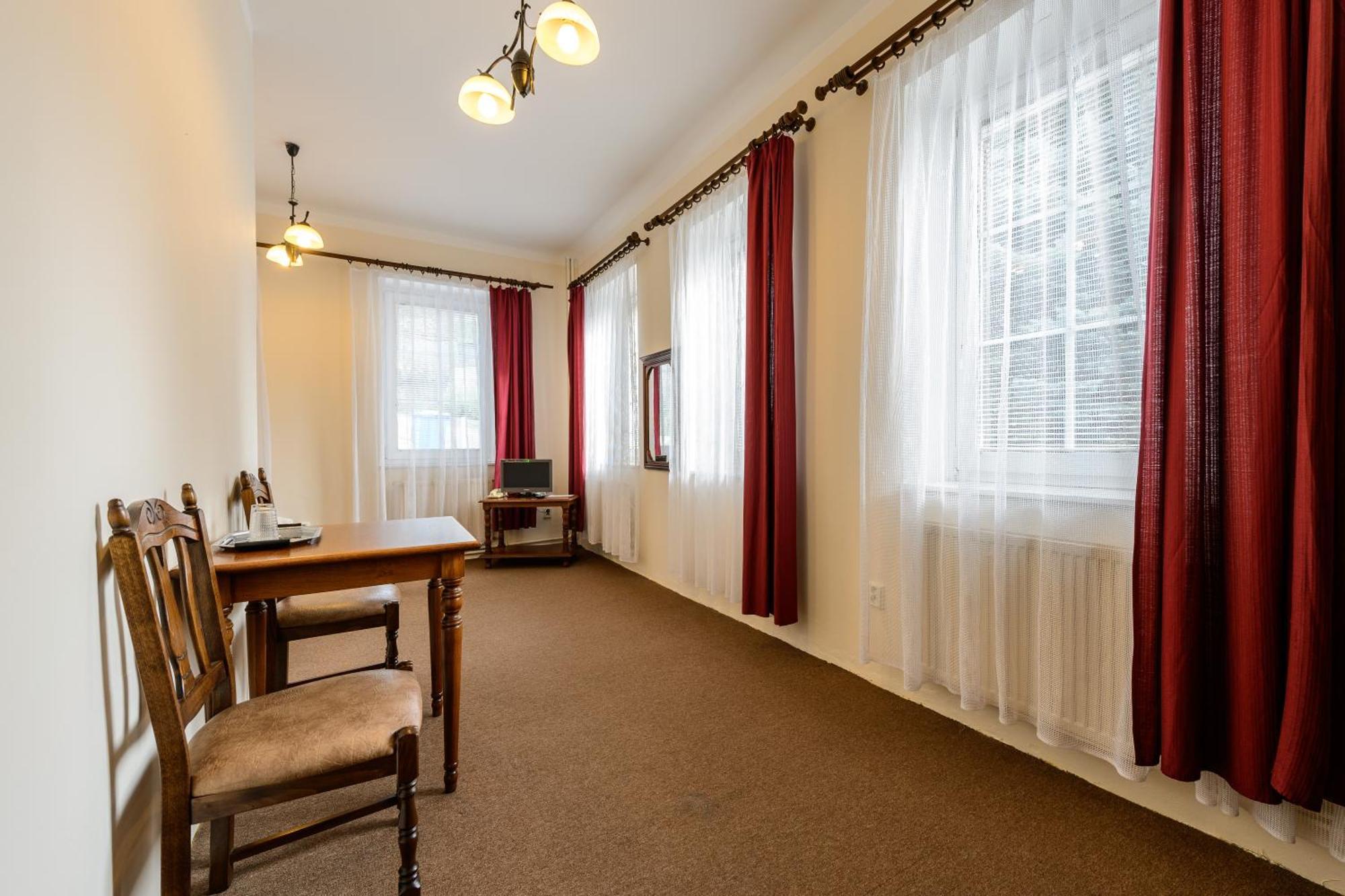 Valdstejn Hotel Liberec Room photo