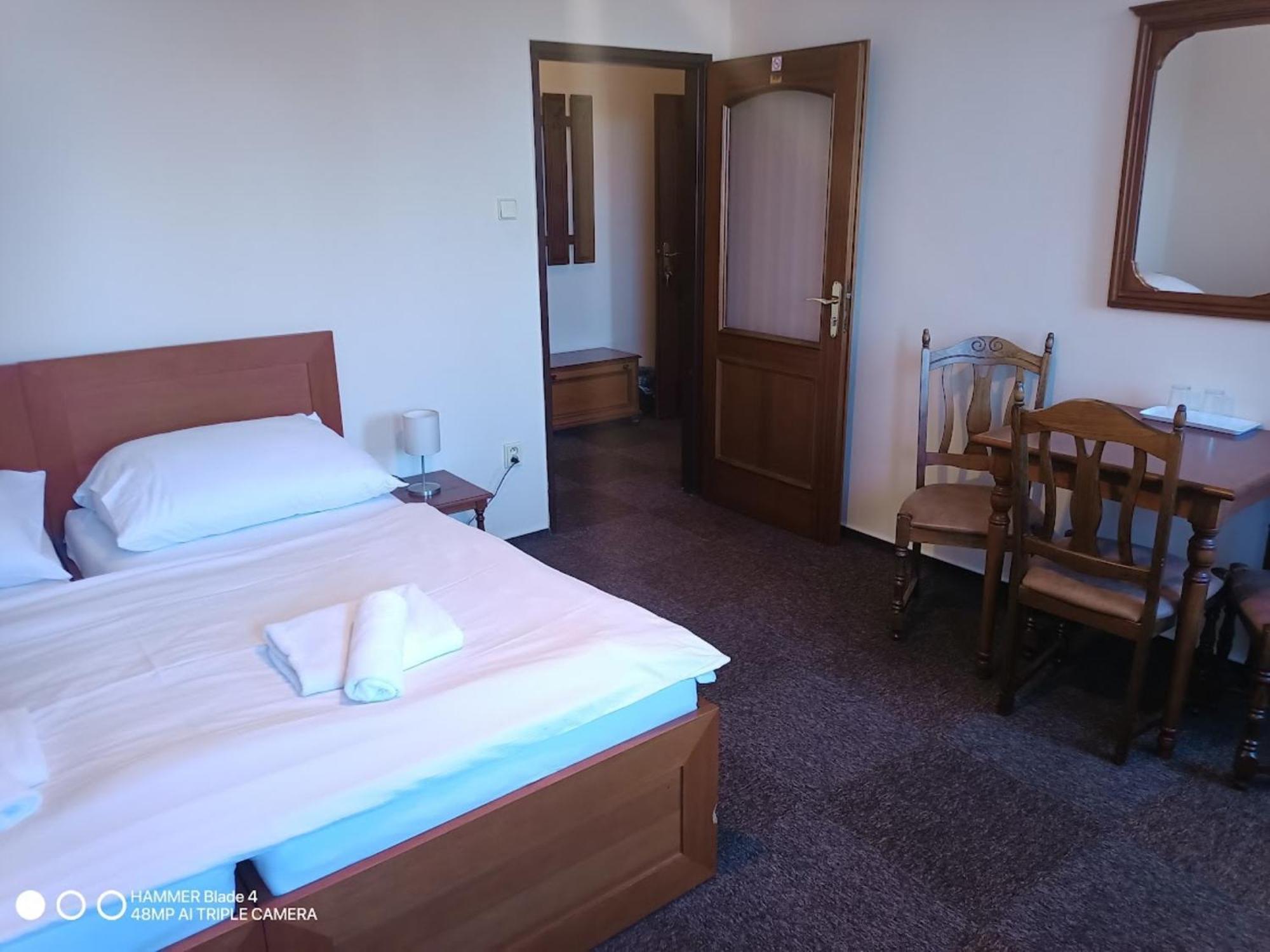 Valdstejn Hotel Liberec Exterior photo